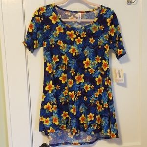 LulaRoe Pefect T